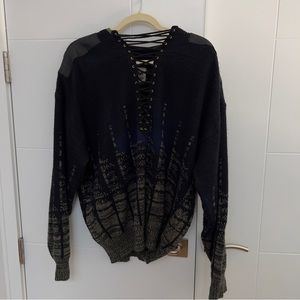 Lace up sweater vintage (furst of a kind)